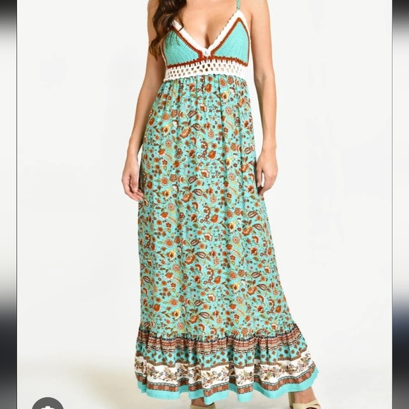 NWT Fun And Flirty Crochet Halter Style Maxi Dress - Picture 8 of 14